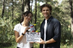   ATV ekranlarında yayınlanacak olan Holding dizisinin ilk fragmanı, dizi