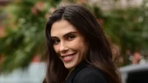 Dilara Aksüyek kimdir? Son dönemin popüler dizilerinden biri olan Leyla,