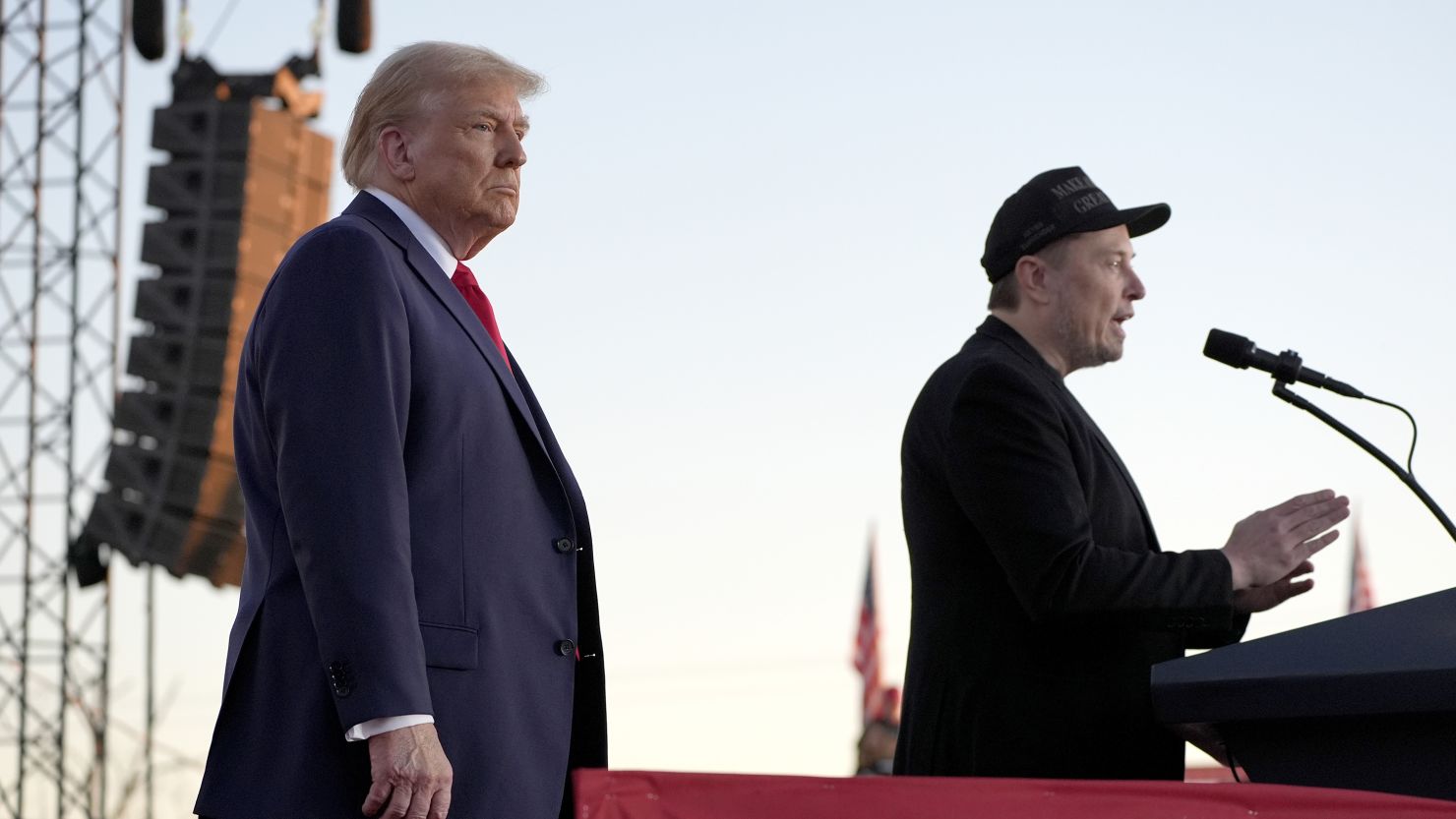 Tesla’nın CEO’su Elon Musk, yaz aylarında kurduğu ve Trump’a destek
