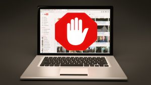   Reklam engelleyiciler (ad blockers), internet kullanıcılarının web sitelerinde karşılaştıkları