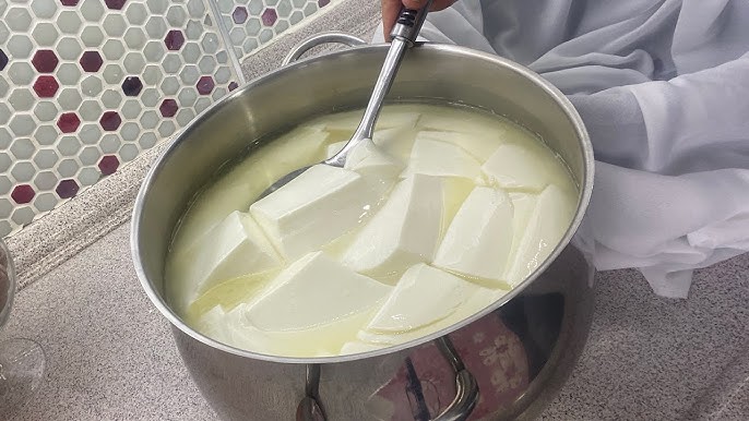 Evde En Kolay Salamura Peynir Nasıl Yapılır? Hangi Malzemeler Kullanılır, Püf Noktaları Nelerdir? Adım Adım Salamura Peynir Yapımı