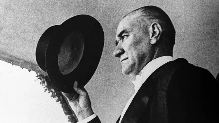 Bu Yıl 10 Kasım’ın Kaçıncı Yıl Dönümü? 10 Kasım 2024 Atatürk’ün Vefatı Üzerinden Kaç Yıl Geçti?