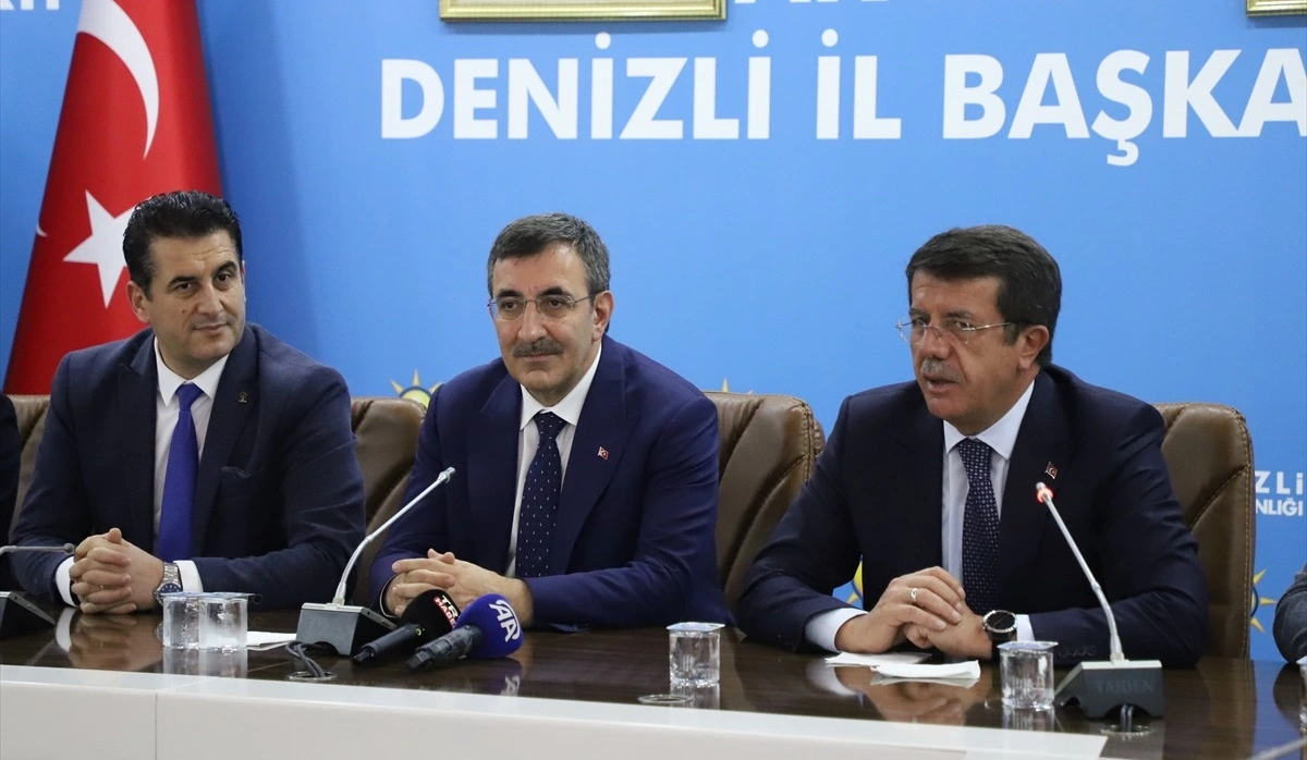 Denizli programı kapsamında Valiliği ziyaret eden Cevdet Yılmaz, Vali Ömer