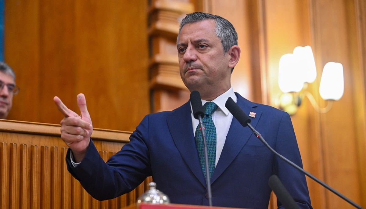 Cumhuriyet Halk Partisi Genel Başkanı Özgür Özel, Beşiktaş Belediye Başkanı