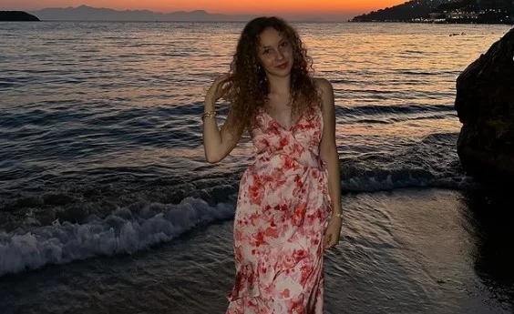 Asu Lal Burnak Aşk Evlilik Boşanma Dizisinde Rol Aldı mı? Kaç Yaşında, Sevgilisi Kim, Aslen Nereli, Hangi Dizi ve Filmlerde Rol Aldı?
