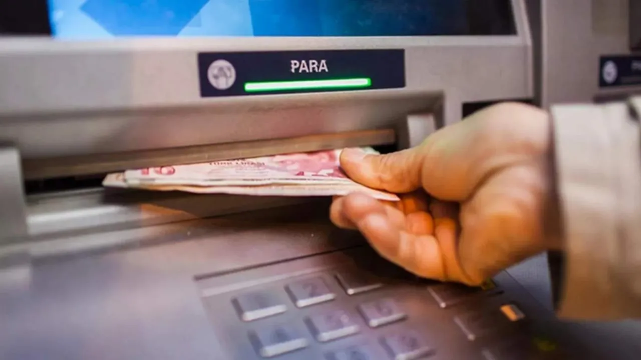 ATM'lerde Para Çekme Değişiyor Mu? ATM'lerde Para Çekme ve Yatırmada Yeni Dönem