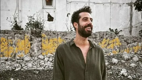 Ali Yoğurtçuoğlu Esas Oğlan Dizisinde Mi? Evli Mi, Eşi Kim, Çocuğu Var Mı, Instagram Hesabı Nedir, Kaç Yaşında, Hangi Dizi ve Filmlerde Oynadı?