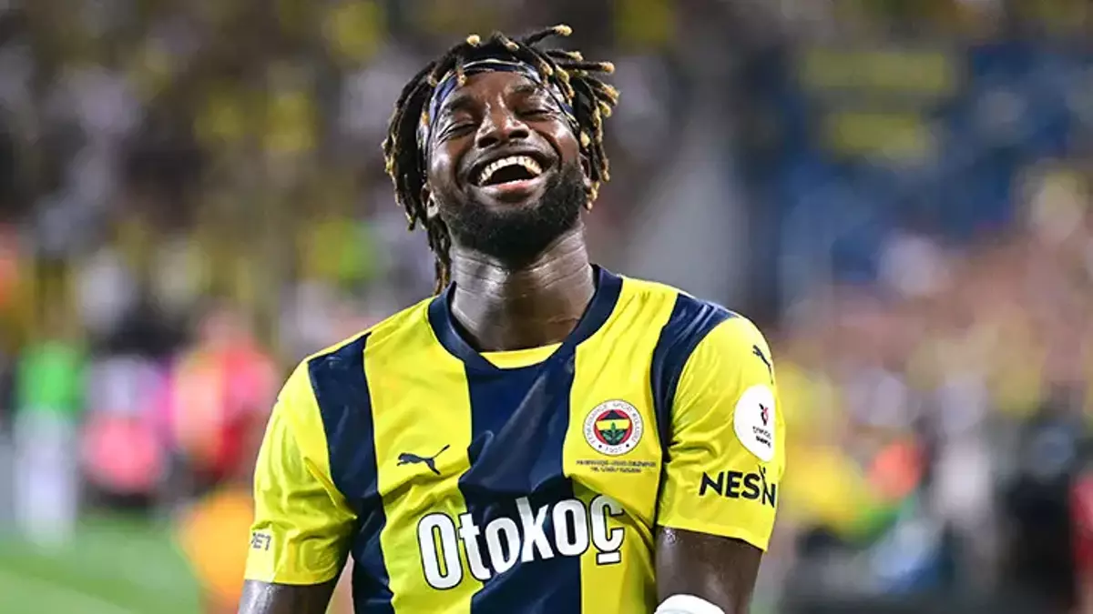   Fenerbahçe’nin yeni transferi Fransız yıldız Allan Saint-Maximin, hızı ve