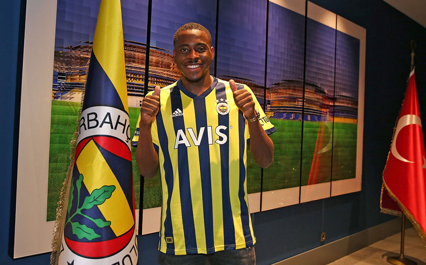 Fenerbahçe‘nin dikkat çeken futbolcularından biri olan Bright Osayi-Samuel, son yıllarda