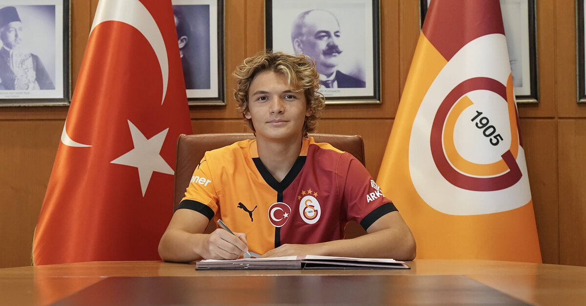 Efe Akman Biyografisi: Abisi Kim, Çocuğu Var mı, Boyu, Kilosu, Kaç Yaşında, Aslen Nereli, Hangi Takımda Oynadı, Mevkisi Nedir?