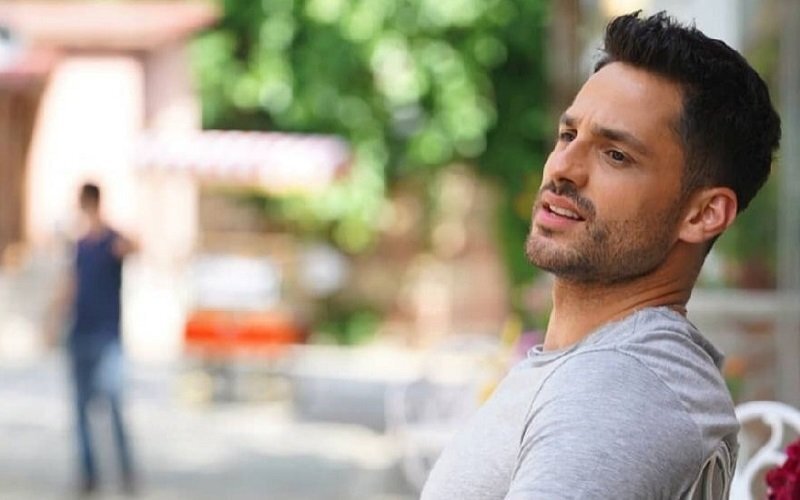 Ekin Mert Daymaz Esas Oğlan Dizisinde Mi? Sevgilisi Kim, Kaç Yaşında, Aslen Nereli, Alevi Mi, Nasıl Ünlü Oldu, Hangi Dizi ve Filmlerde Oynadı?