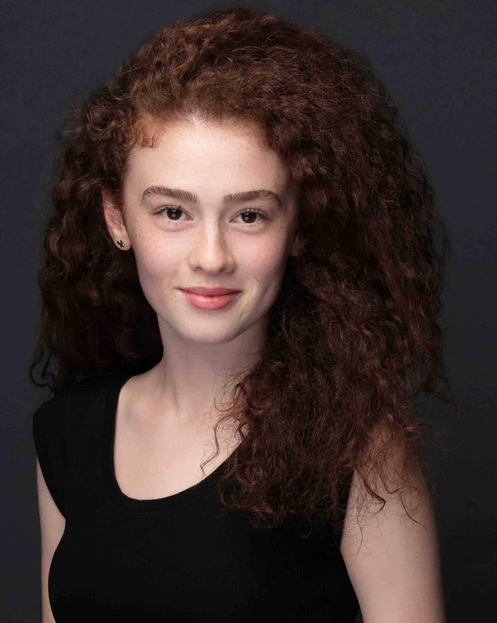 Annem Ankara Dizisi Ayça Kim, Gerçek Adı Ne? Ezgi Gör Boyu Kaç, Kaç Yaşında, Nereli, Hangi Dizi ve Filmlerde Oynadı?