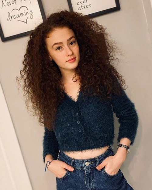 Annem Ankara Dizisi Ayça Kim, Gerçek Adı Ne? Ezgi Gör Boyu Kaç, Kaç Yaşında, Nereli, Hangi Dizi ve Filmlerde Oynadı?