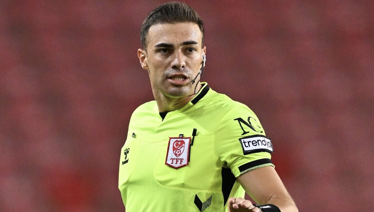   Türk futbolunun genç yeteneklerinden biri olarak tanınan Oğuzhan Çakır,