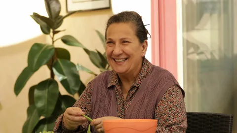 Sahipsizler Remziye Kim, Gerçek Adı Ne? Sacide Taşaner Kaç Yaşında, Evli Mi, Çocuğu Var Mı, Aslen Nereli? Sahipsizler Remziye Kim, Gerçek Adı Ne? Sacide Taşaner Kaç Yaşında, Evli Mi, Çocuğu Var Mı, Aslen Nereli?