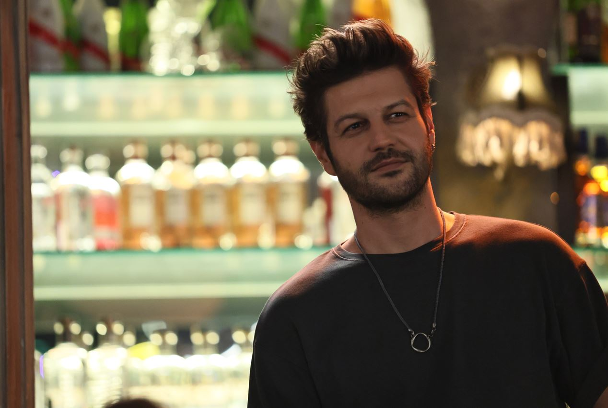  Serhat Teoman, Esas Oğlan dizisinde Mert karakteriyle izleyici karşısına