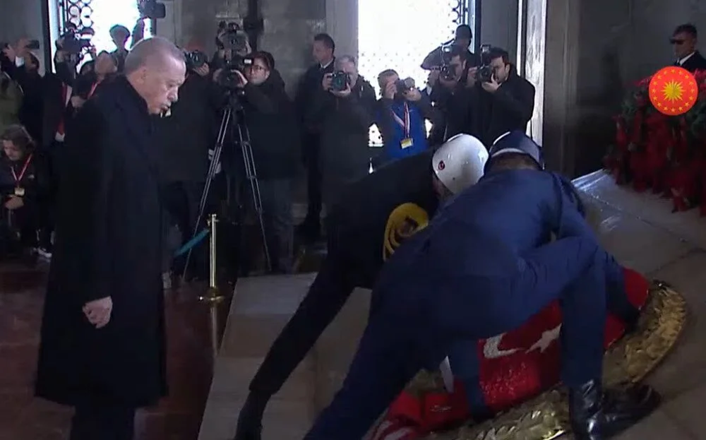   Türkiye Cumhuriyeti’nin kurucusu, Büyük Önder Mustafa Kemal Atatürk, ebediyete