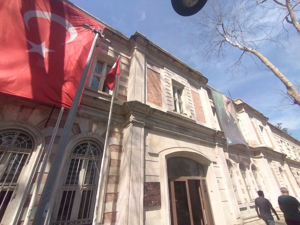 İstanbul’un en merkezi ve hareketli ilçelerinden biri olan Beşiktaş, hem