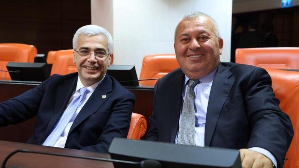 Cemal Enginyurt ve Salih Uzun DP’den İstifa Etti