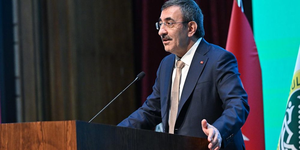 cevdet yılmaz üniversite
