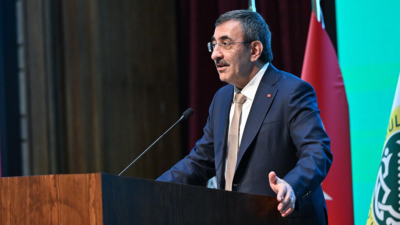 İstanbul Üniversitesi 2024-2025 Geleneksel Akademik Yıl Açılış Töreni’nde konuşan Yılmaz,