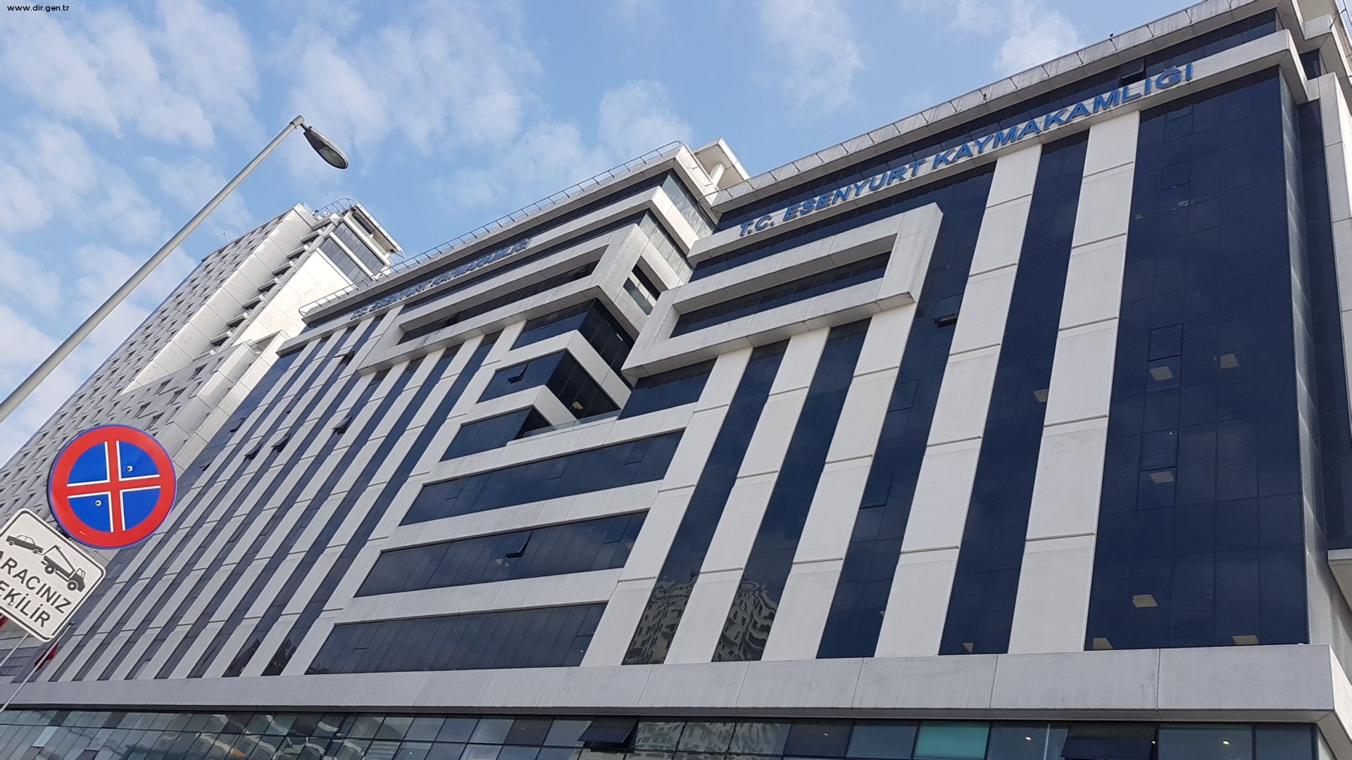 İstanbul’un en kalabalık ilçelerinden biri olan Esenyurt, nüfus hizmetleri için