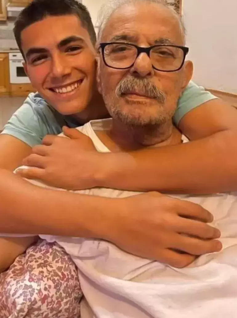 Ferdi Tayfur'un Gizemli Oğlu Taha Yıllar Sonra Ortaya Çıktı: “Seni Çok Seviyorum Baba!”