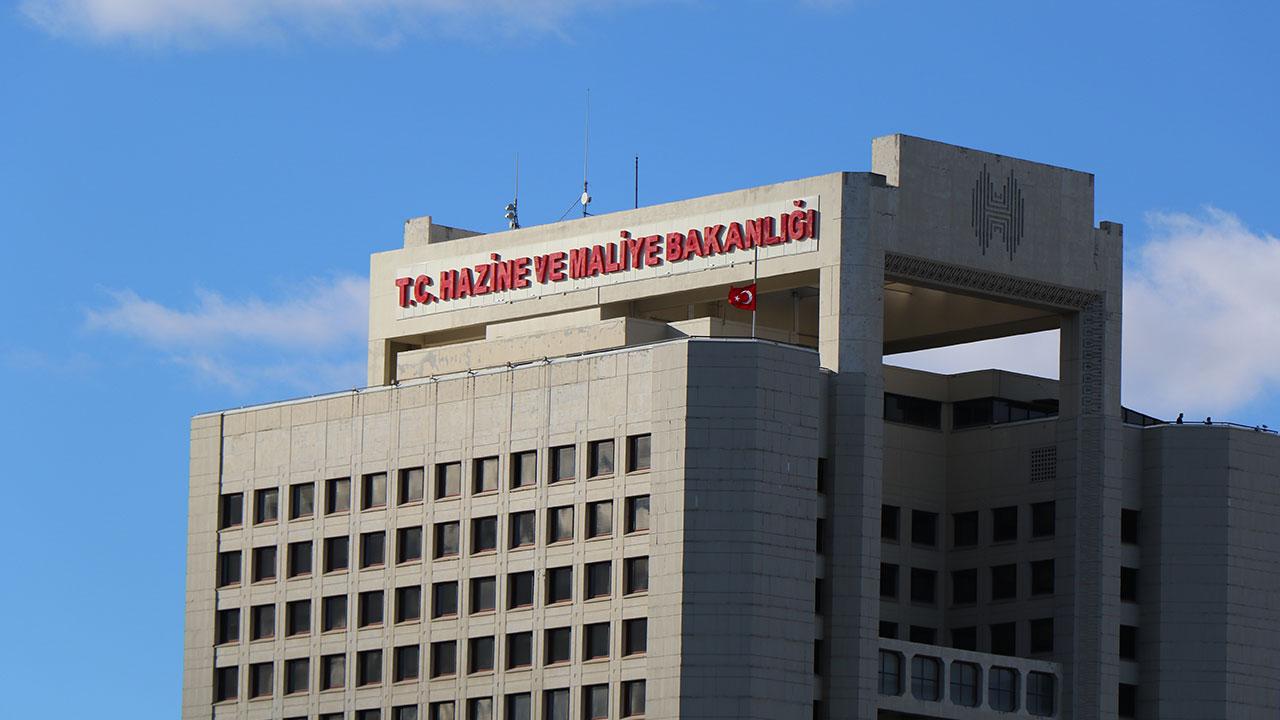 Hazine ve Maliye Bakanlığı’nca hazırlanan “Malvarlığının Dondurulması Kararı”, Resmi Gazete’de