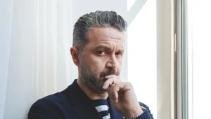 Zamanın Kapıları Tarık kimdir? Bu soru, dizinin izleyicileri arasında oldukça