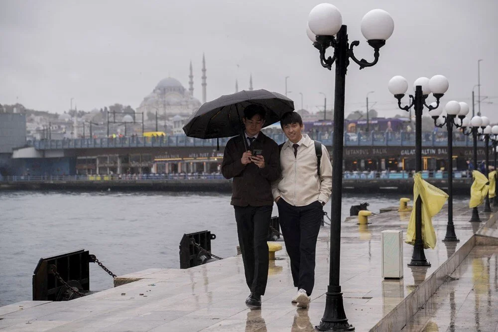 İstanbul Valiliği, Meteoroloji’nin tahminlerine göre hava sıcaklığının 20 derece birden