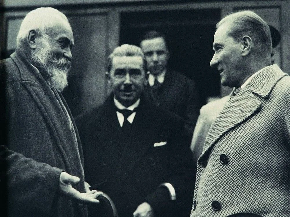 Atatürk'ün 86. Ölüm Yıldönümünde Anıtkabir'de Duygusal Anmalar