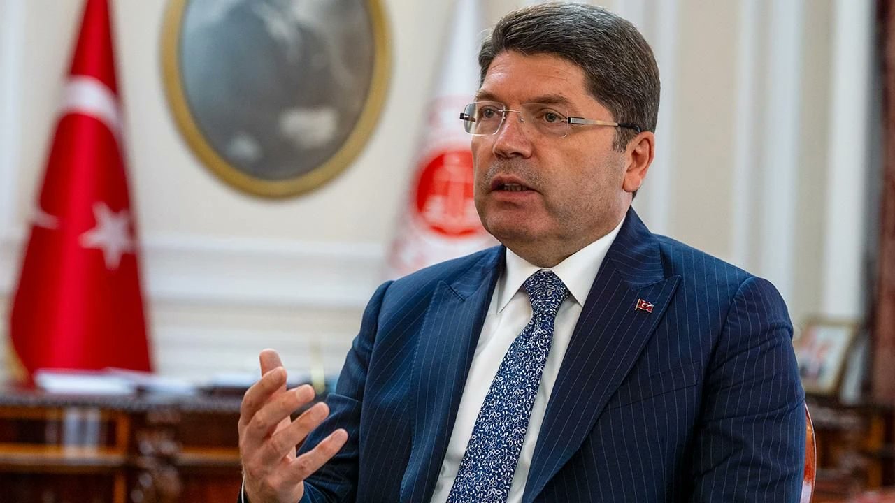 Adalet Bakanı Yılmaz Tunç, AK Parti Grup Toplantısı öncesi konuştu.