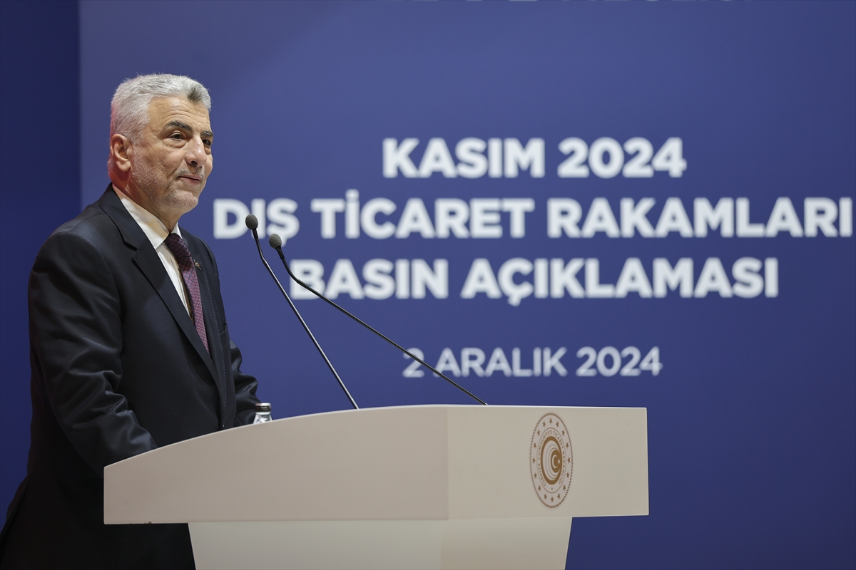 Ticaret Bakanı Ömer Bolat, bakanlıkta düzenlediği basın toplantısında, kasım ayı