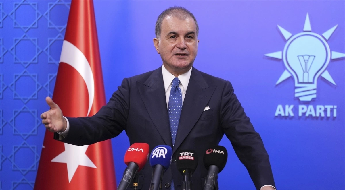 AK Parti Sözcüsü Ömer Çelik, Prof. Cemal Kafadar ve yardımcısı