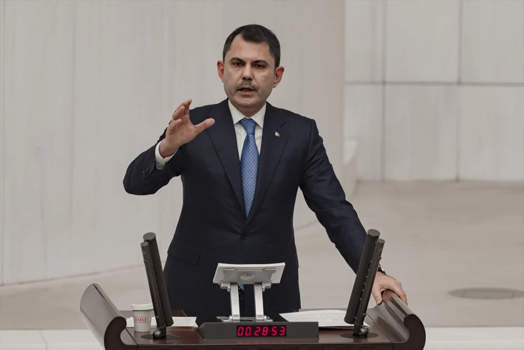 murat kurum depremzede 3