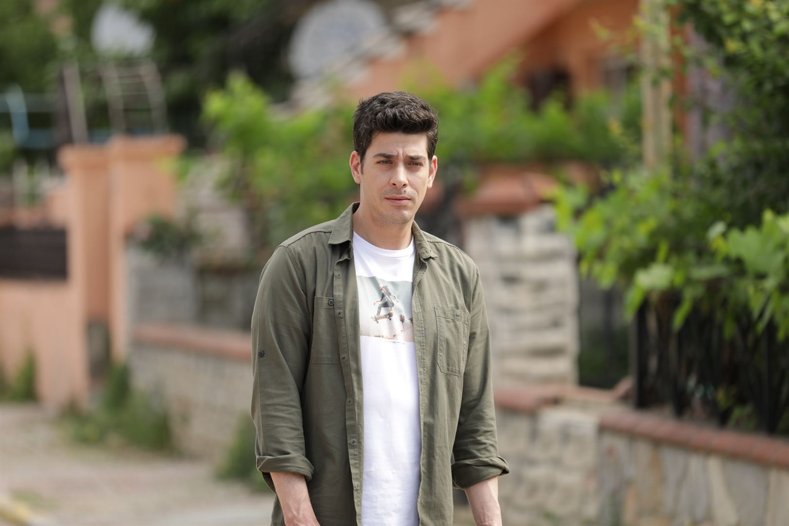 Aşkı Hatırla (Reminder) Hakan Kim, Gerçek Adı Ne? Alper Saldıran Boyu Kaç, Kaç Yaşında, Sevgilisi Kim, Aslen Nereli, Hangi Dizi ve Filmlerde Oynadı?