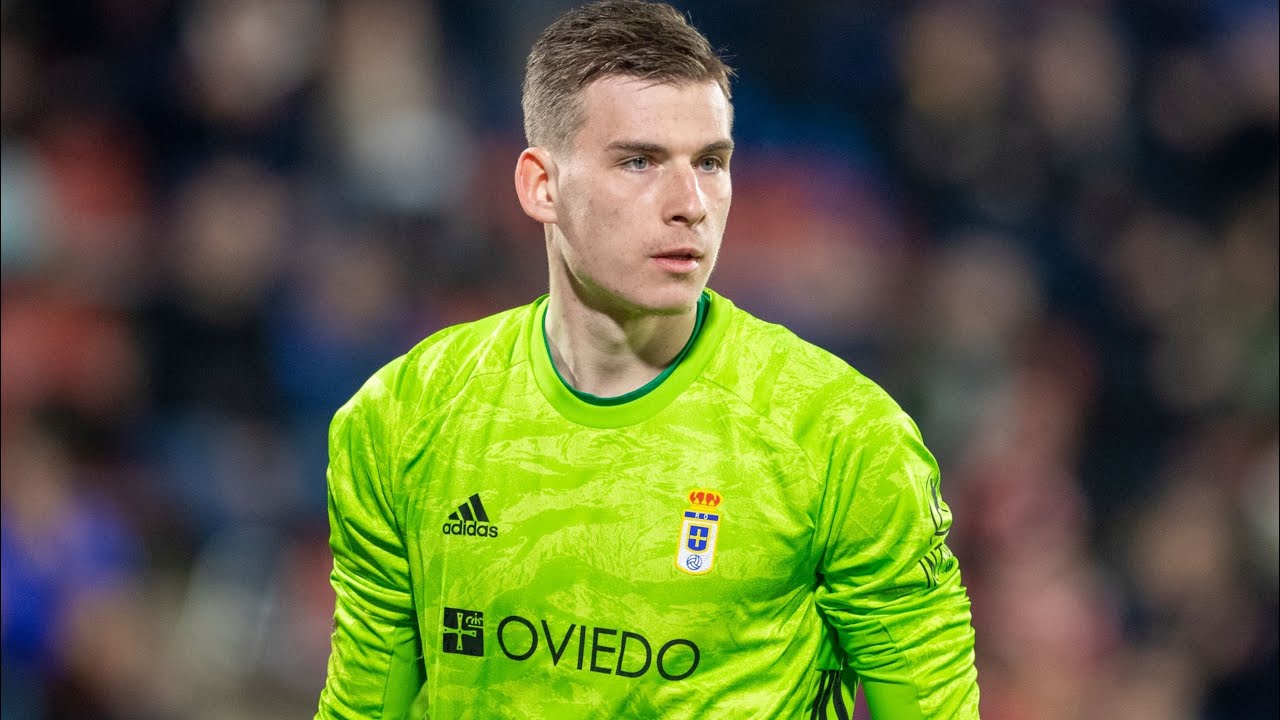 Real Madrid’in genç ve yetenekli kalecisi Andriy Lunin, hem kulüp