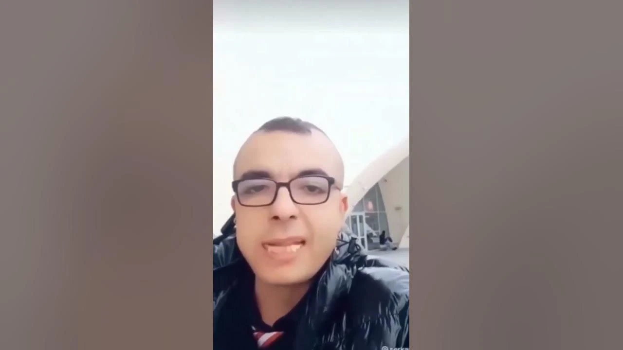 Servet Sayar Kimdir, Neden Gündemde? Derya Çoban Olayının Perde Arkasında Neler Var?   Son günlerde sosyal medyada sıkça adı geçen Servet Sayar,