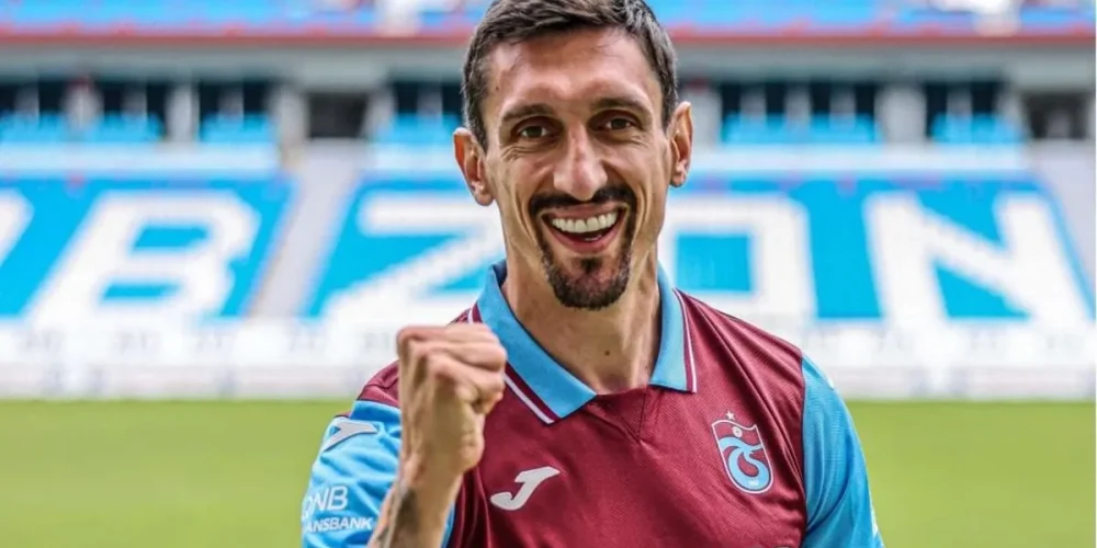 Stefan Savić Kimdir? Boyu, Kilosu, Yaşı, Nereli, Mevkisi ve Hangi Takımlarda Forma Giydi? Stefan Savić’in Hayatı ve Futbol Kariyeri