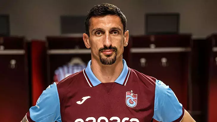 Stefan Savić Kimdir? Boyu, Kilosu, Yaşı, Nereli, Mevkisi ve Hangi Takımlarda Forma Giydi? Stefan Savić’in Hayatı ve Futbol Kariyeri