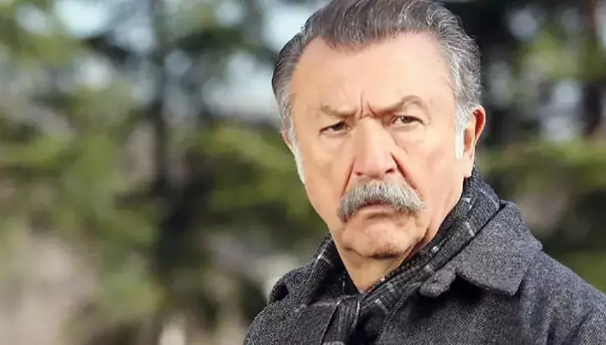 Sen Ağlama İstanbul Dizisi Beybaba Kim, Gerçek Adı Ne? Tamer Levent Evli mi, Aslen Nereli, Kaç Yaşında, Hangi Dizi ve Filmlerde Oynadı?