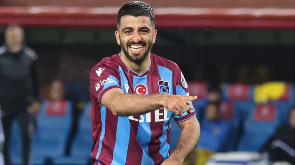   Trabzonspor’un hücum hattında görev yapan Umut Bozok, forvet pozisyonunda