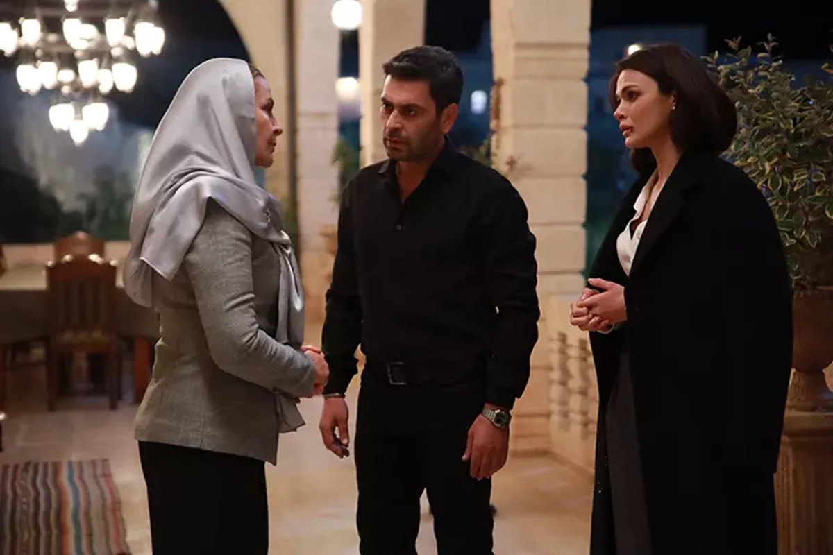 Uzak Şehir Dizisinin Tekrarı Ne Zaman Yayınlanıyor? Haftanın Hangi Günleri Yayınlanıyor?