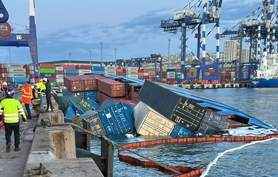 İstanbul Valiliği’nden yapılan açıklamaya göre, Ambarlı Limanı‘nda gece saat 04.00