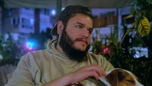 Burak Şafak kaç yaşında? Televizyon dünyası, izleyicilere etkileyici hikâyeler ve