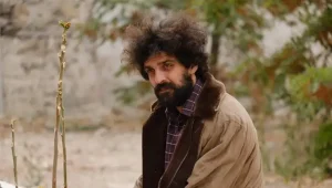 Cemil Şahin kaç yaşında?^Televizyon ve sinema dünyasında adından söz ettiren