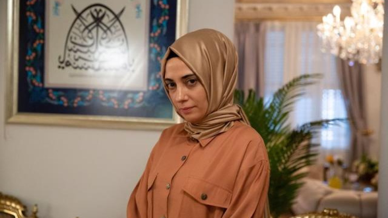 Kızılcık Şerbeti Nursema kimdir