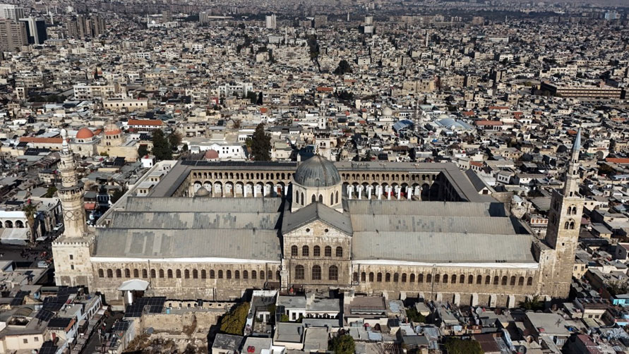 Suriye’nin başkenti Şam’ın kalbinde bulunan Emevi Camii’nde Esad yönetiminin devrilmesinin