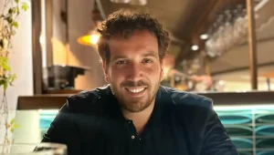 Kral Kaybederse Tolga kimdir? Kral Kaybederse dizisi, güçlü hikayesi ve