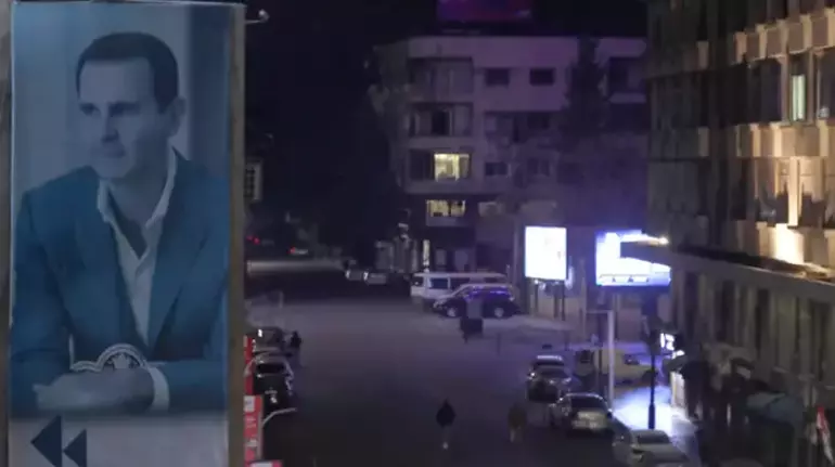 Suriye’de rejim karşıtı güçlerin başkent Şam’daki ilerleyişiyle birlikte, Esad yönetiminin